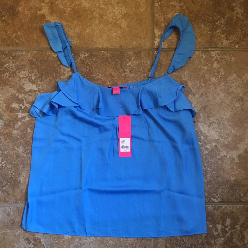 Lilly Pulitzer Cailee Top. Size M. New with tags.